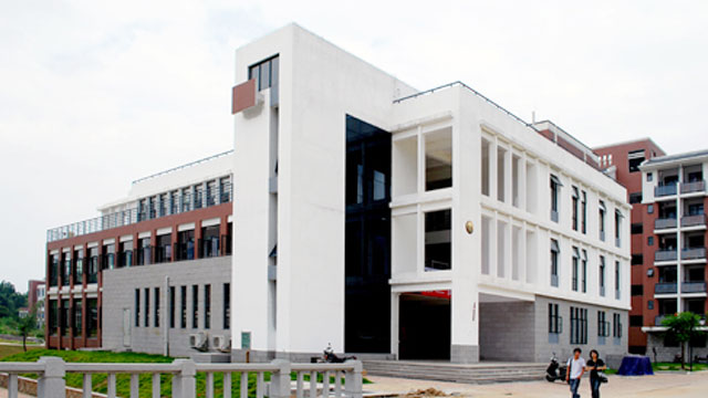 福建华南<em>女子职业学院</em>_历年投档线_院校数据